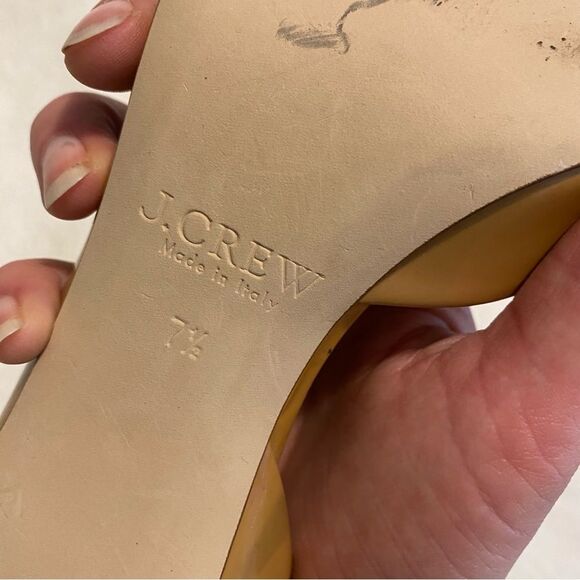 J. Crew size 7.5 Neutral Beige Pointed Toe Patent Leather Pumps Heels - Picture 7 of 8